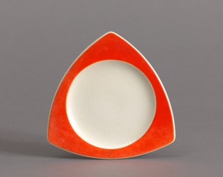 Tricorne Plate Plate