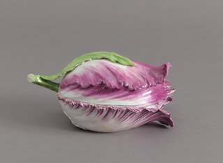 Covered Dish in the Form of a Red Cabbage or Tulip Dish