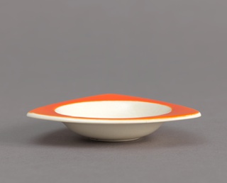 Dish  from the Tricorne Series, Mandarin Pattern Dish