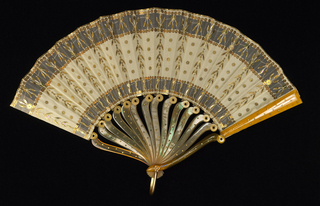 Pleated Pocket Fan And Case