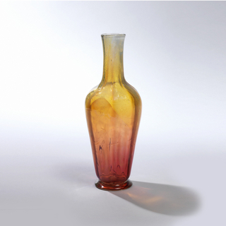 Vase (USA)
