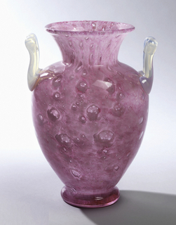 Vase (USA)