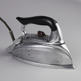 Steam-O-Matic Iron