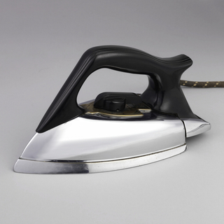 Manning-Bowman Automatic Iron