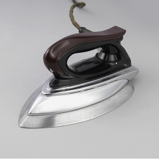 Universal Stroke-Sav-r Iron