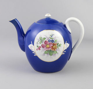 Teapot And Lid (Russia)