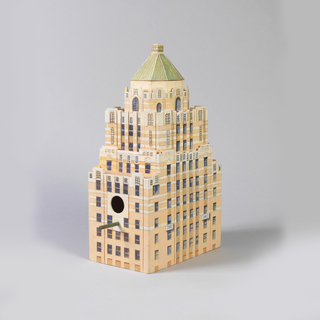 Carlyle Hotel Birdhouse Model