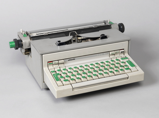 Praxis 48 Typewriter