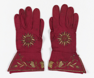 Gloves (Italy)