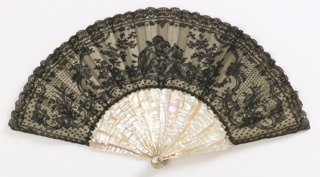 Pleated Fan (France)