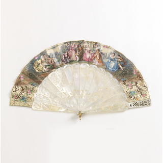 Pleated Fan And Case