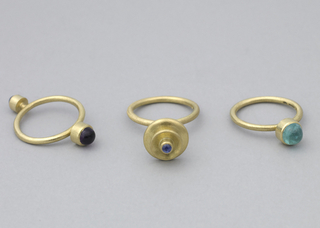 Finger Ring (England)