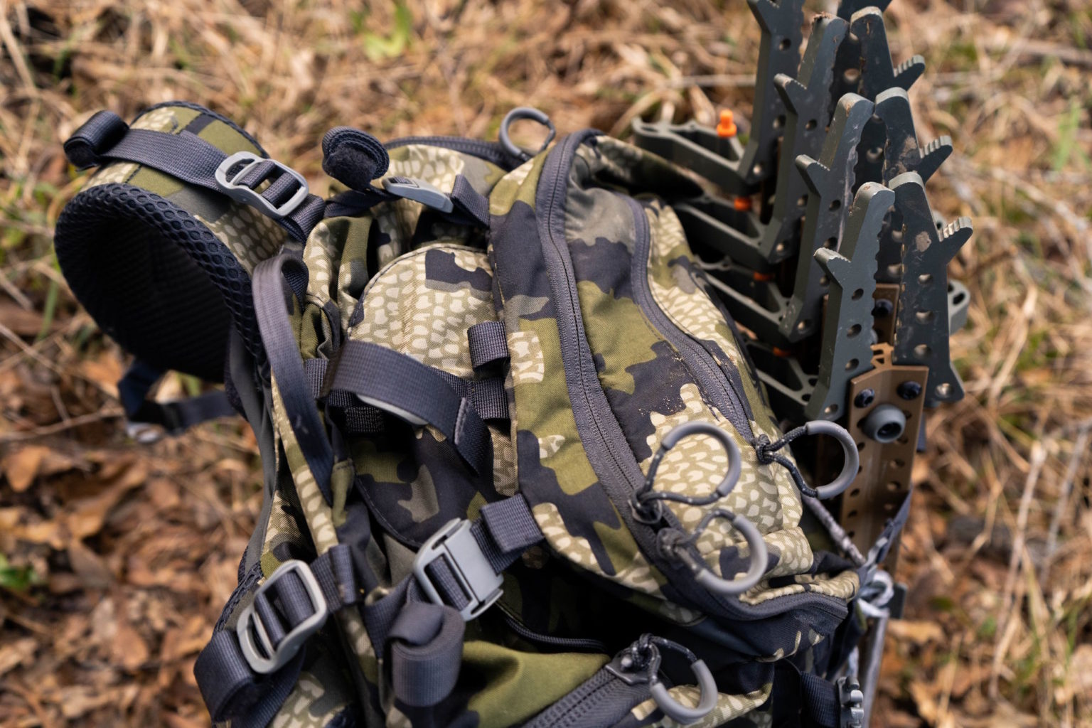 KUIU Venture Divide 3000 A Western Pack More Than Fit for Whitetail