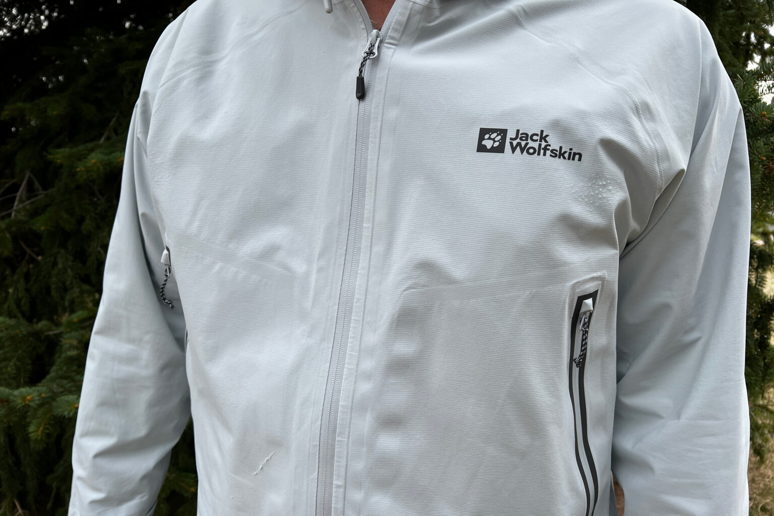 Jack Wolfskin Tapeless Jacket, 2.0 — All the Protection, None of the Seams GearJunkie