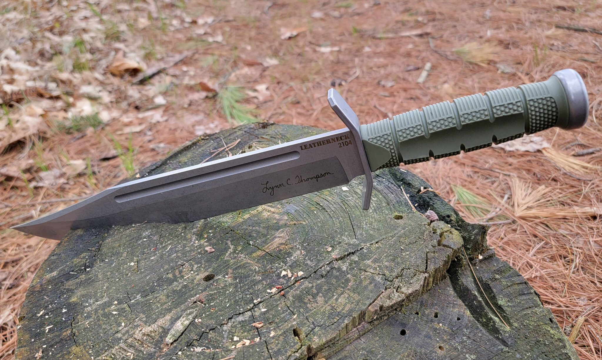 Big, Dumb Fun Cold Steel Lynn Thompson Leatherneck Bowie Review