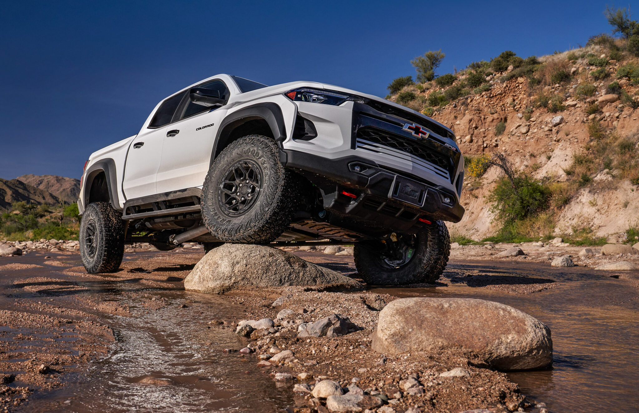'Most OffRoadCapable Midsize Truck' 2024 Chevrolet Colorado ZR2 Bison