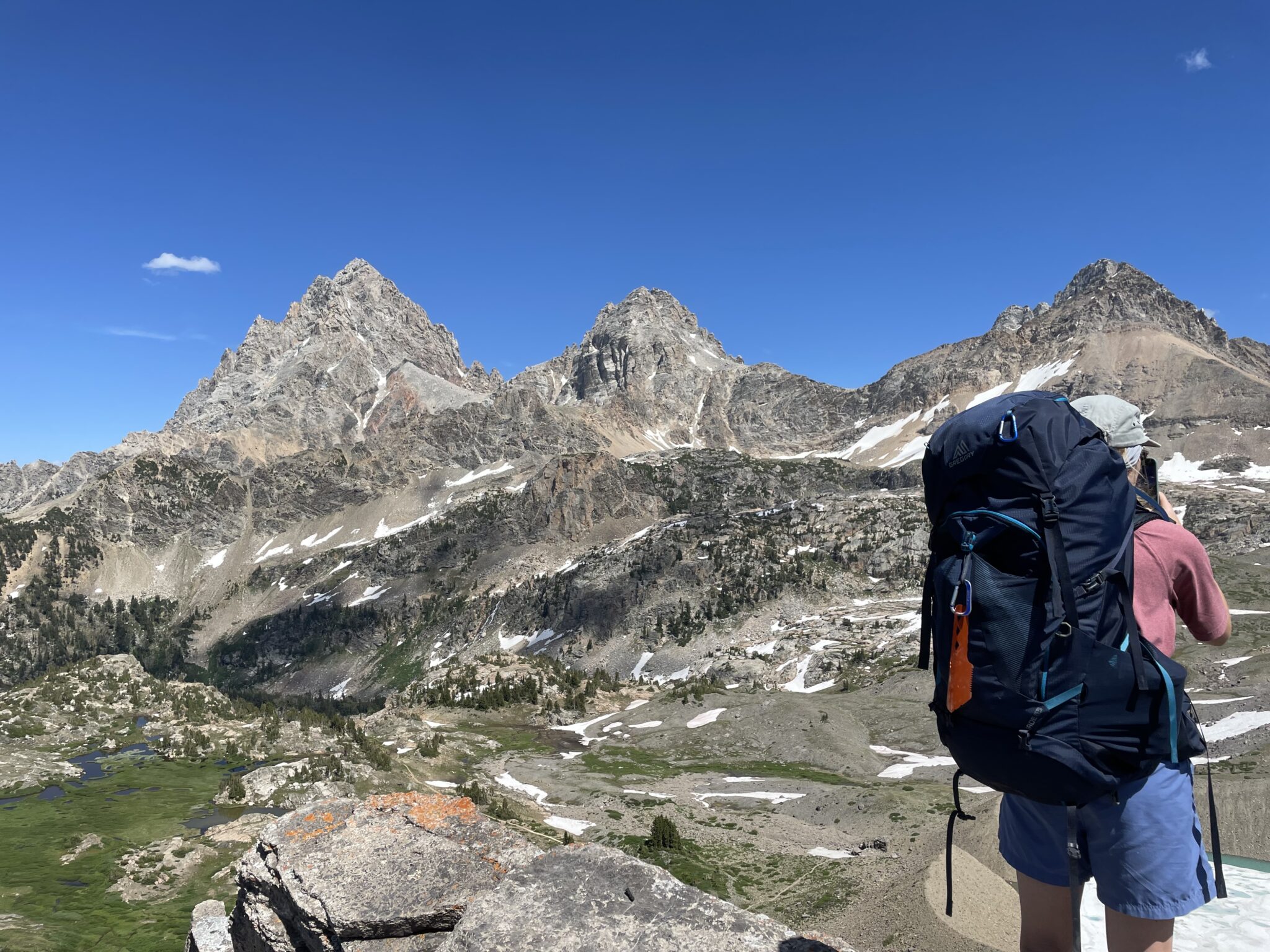 Hiking with the Gregory Jade and Zulu backpack 