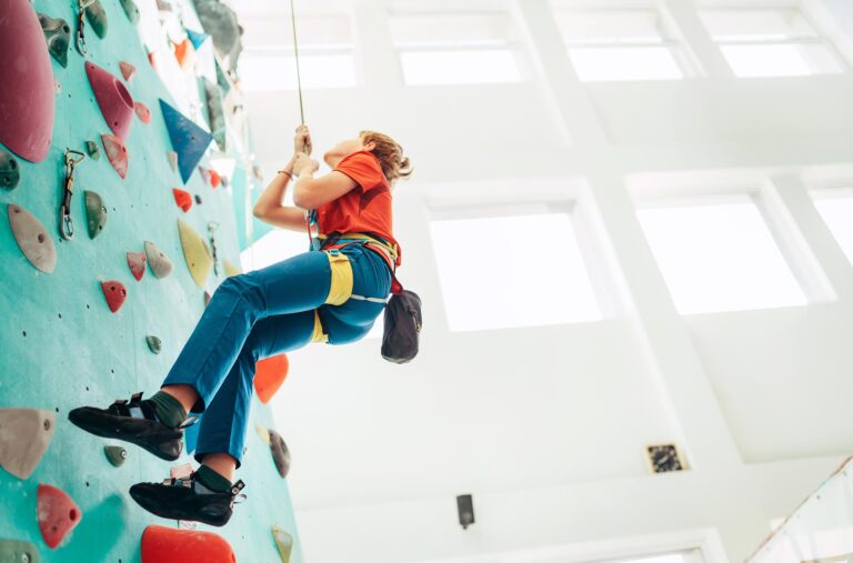 Climbing Gym, AutoBelay Maker Settle Lawsuit of Injured Climber for