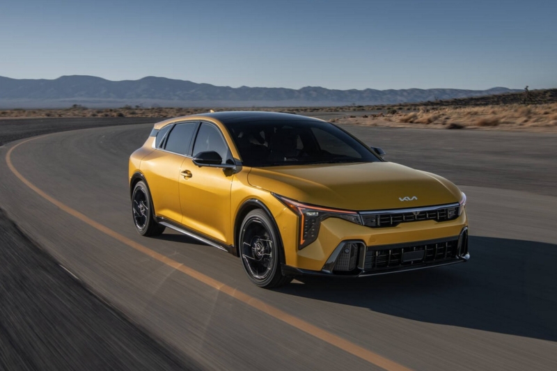 Kia’s New Entry-Level 2026 Rides: Gas K4 Hatchback and Electric EV4 Sedan