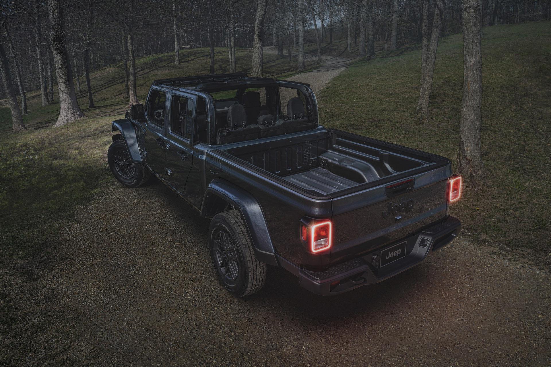2025 Jeep Gladiator Dark Sky Edition