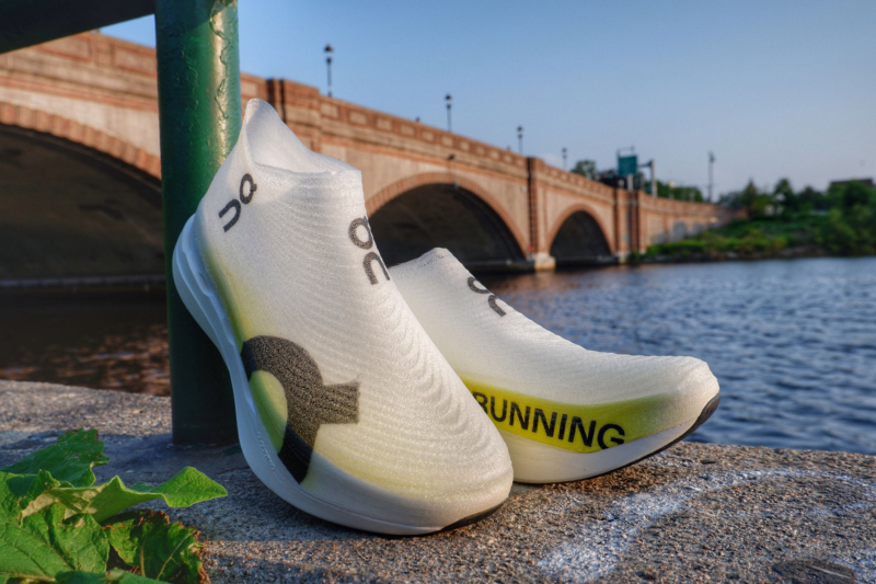 Robotically Crafted Spray-On Super Shoes: Cloudboom Strike LS Review