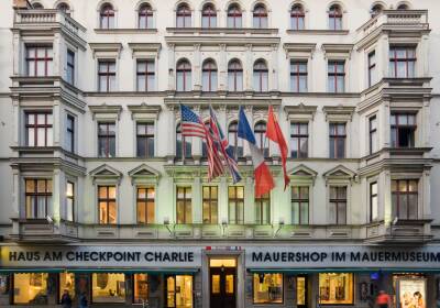 Checkpoint Charlie Museum