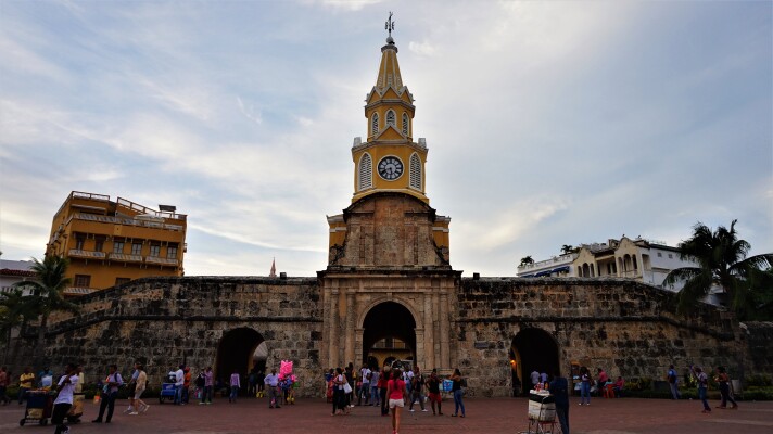 Clock Tower (Torre del Reloj)