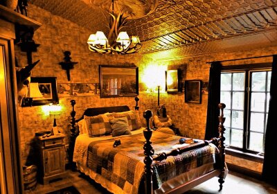 Farnsworth House Inn