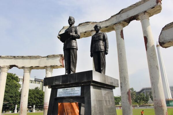 Heroes Monument