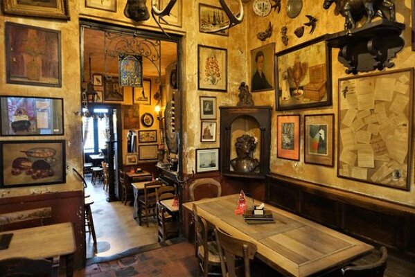 La Fleur en Papier Doré