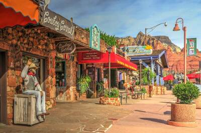 Uptown Sedona Shopping District