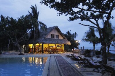 Vitton & Woodland Beach Resort