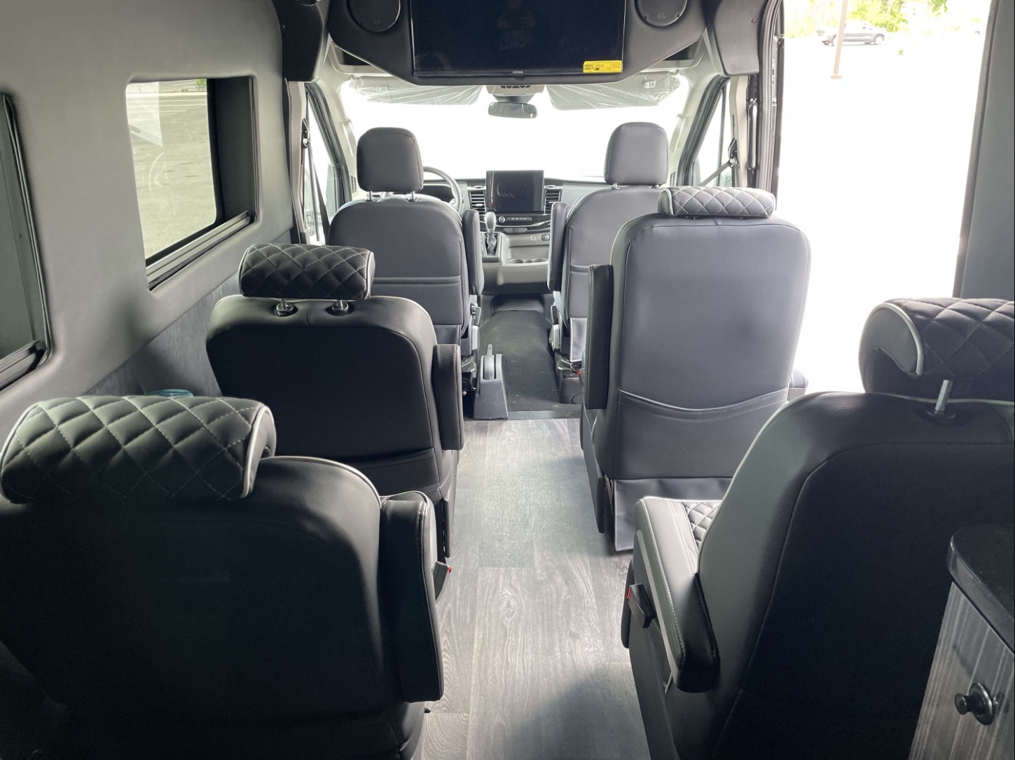 2027 Thor Freedom Mover PX10 RWD — photo 7 of 8