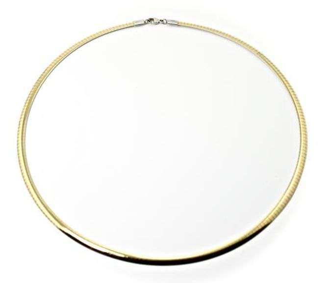 Practical Reversible 18K Omega Necklace