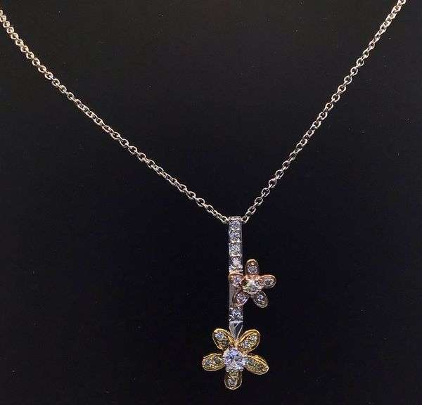 STUNNING 18K TRI COLOR PAVE FLOWER DIAMOND DROP PENDANT NECKLACE