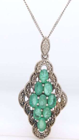 925 Sterling silver cubic zirconia pendant on chain necklace
