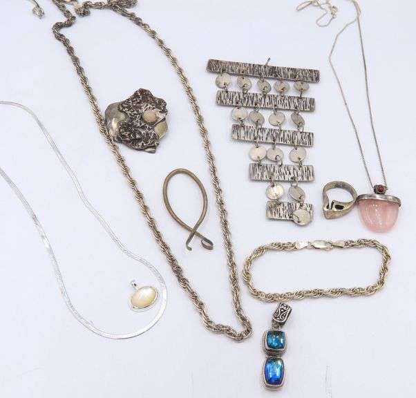 Group lot of vintage 925 sterling silver jewelry