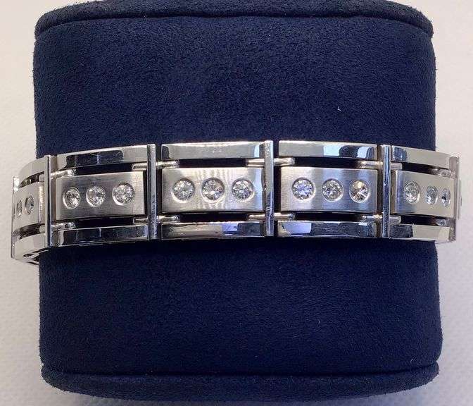 14K White Gold Diamond Bracelet with 3.20 Carats of Round Brilliant-Cut Diamonds