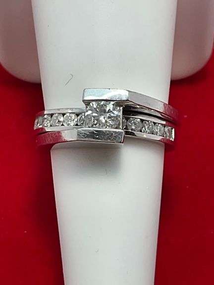 14K WHITE GOLD DIAMOND WEDDING SET