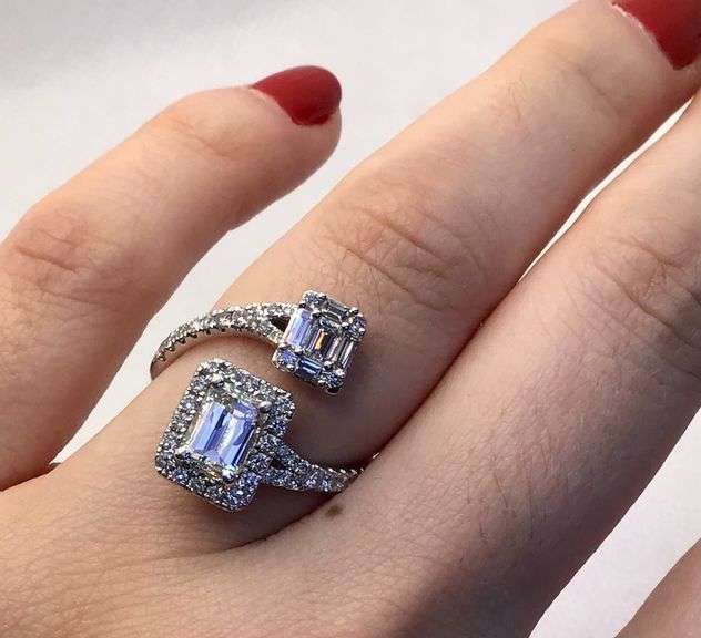 18K WHITE GOLD WRAP DESIGN DIAMOND RING