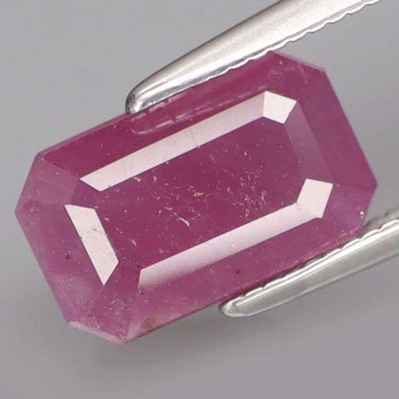 Untreated! Semi-translucent body! 2.86ct Winza Ruby!