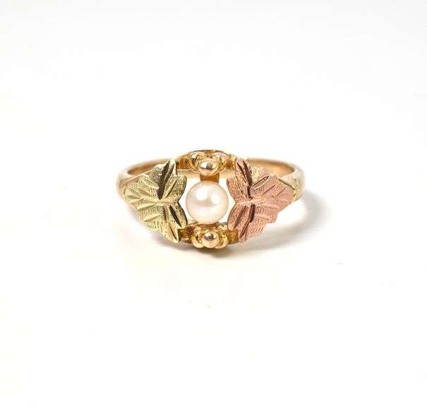 Divine 10K Yellow Gold Pearl Ring