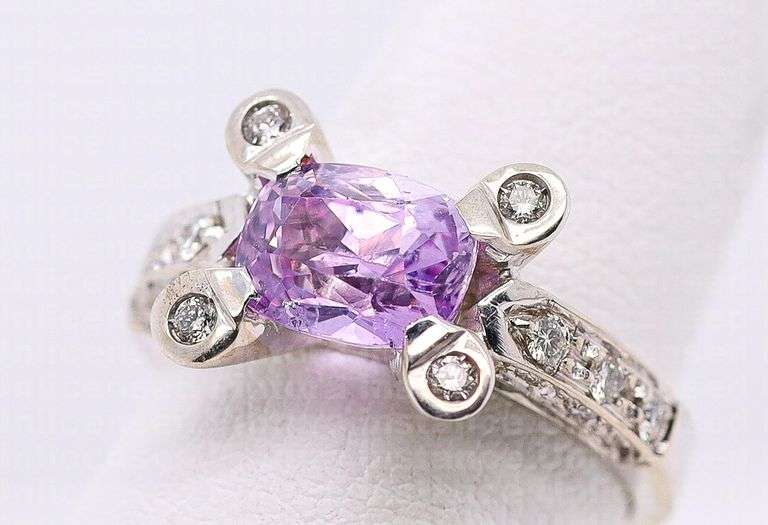Must have GIA certified 18K Sapphire and Diamond Ring