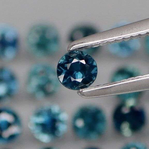 This is 2.44 carats of Australian blue Sapphire! Heated only!