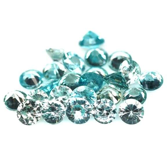 Brilliant! 6.63ct high fire Zircon set with diamond grade lusters!