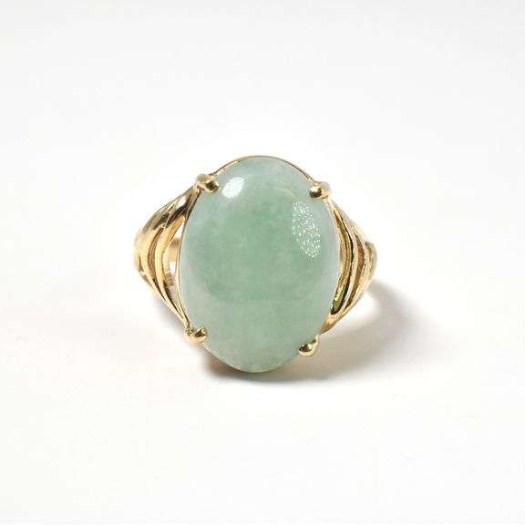 Perfect 10k Yellow Gold Jade Gemstone Ring