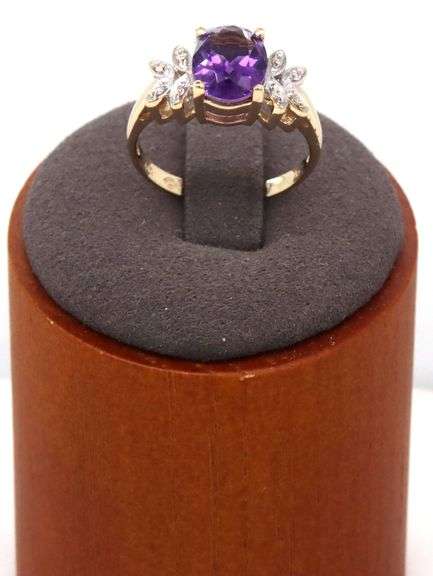 14kt Two tone gold oval cut amethyst and diamond ring