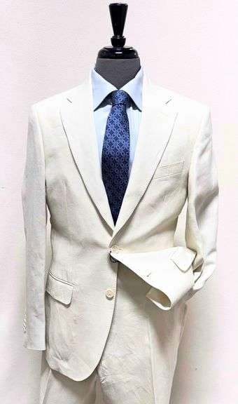 Stylish Off-white Line Suit, Made in Italy