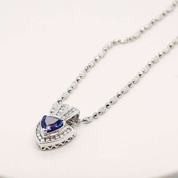 Magnificent 14K Tanzanite & Diamond Pendant Necklace