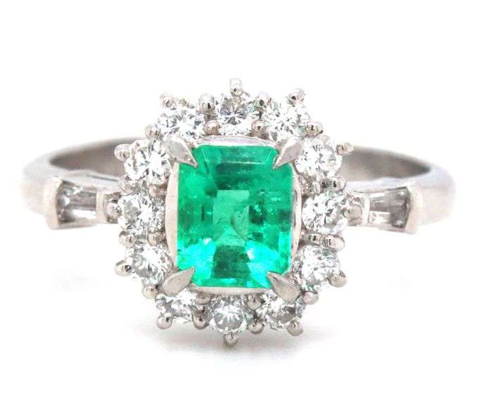 Exceptional Quality Platinum, Emerald, and Diamond Ring